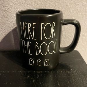 Rae dunn here for the boos mug